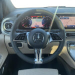 Mercedes-V300_07